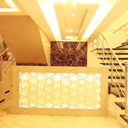 Elite Inn Τσενάι Εξωτερικό φωτογραφία